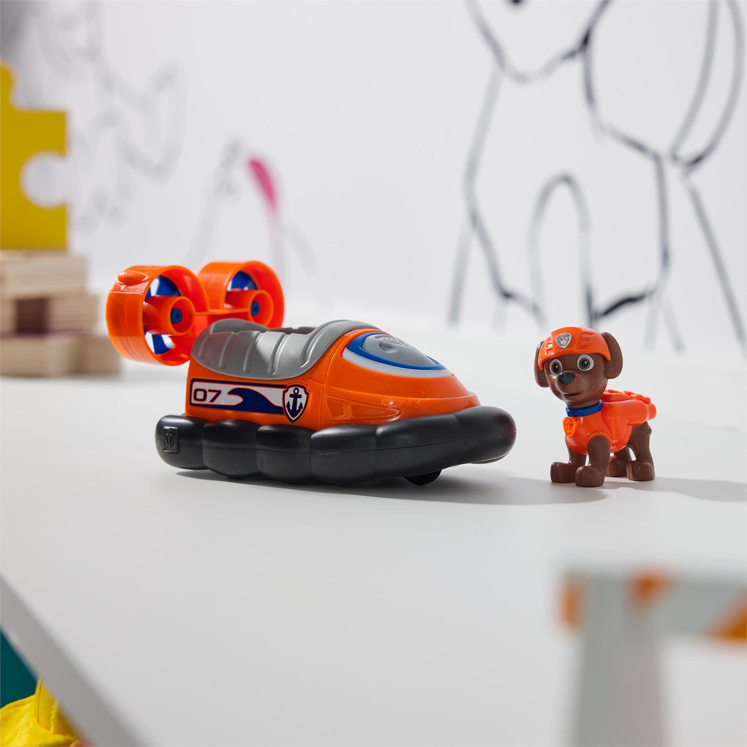 Paw Patrol Aeroscafo di Zuma - Veicolo Acquatico con Personaggio, Ruote Funzionanti ed Eliche Rotanti, 3 anni