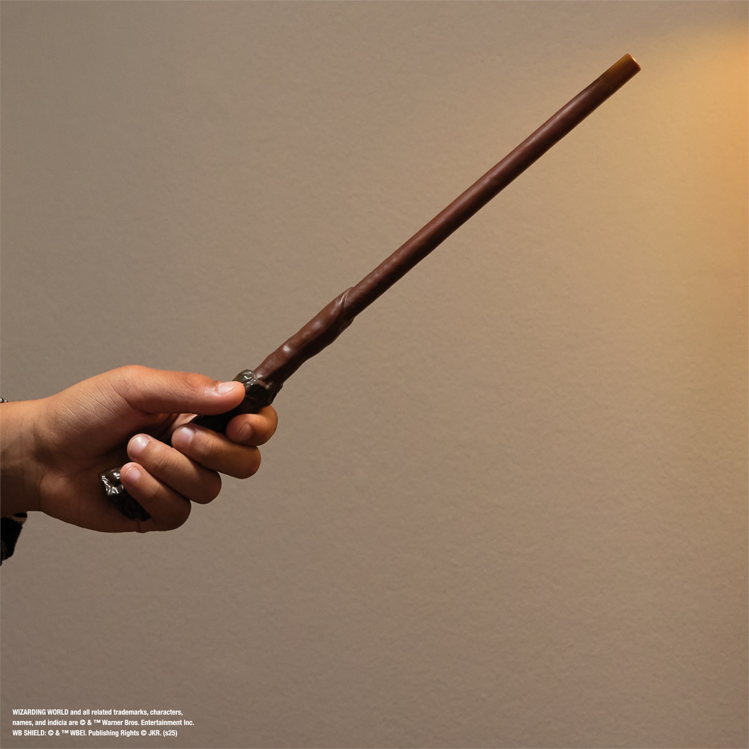 Wizarding World Bacchetta Magica Harry Potter Spectacular Spell, 27,9 cm, con Suoni e Effetto Scintillio, Giocattolo per Bambini 6 Anni