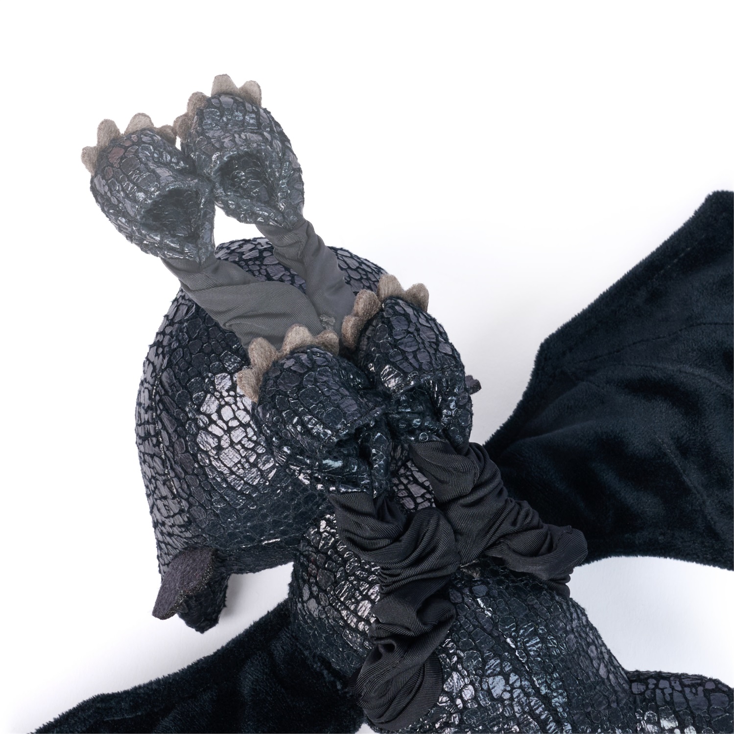 DreamWorks Dragons Toothless - Giocattolo di peluche da 30,5 cm con ali abbracciabili e funzione di lancio per bambini dai 4 anni