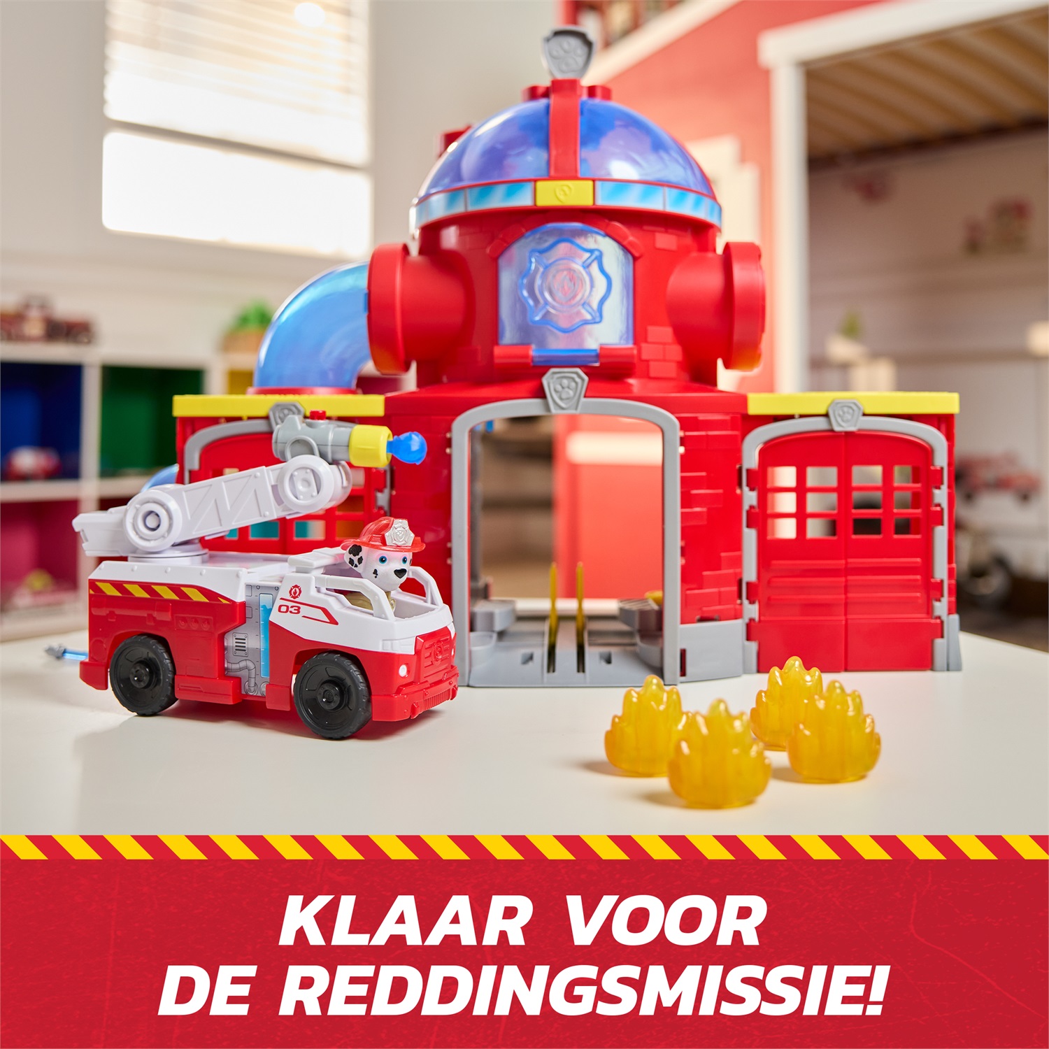 Spin Master Paw Patrol Fire Rescue - Stazione dei Pompieri con Personaggio Marshall, Camion dei Pompieri, Luci, Suoni e Lanciatore, Altezza 38,1 cm, Giocattoli per Bambini 3 Anni
