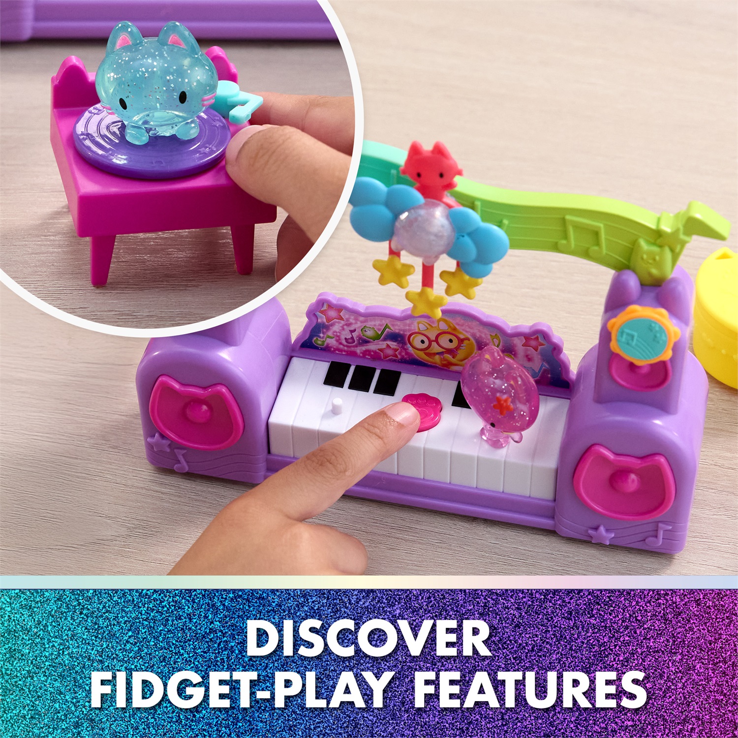 DREAMWORKS Gabby's Dollhouse: The Movie - Set Gioco Festa Fiabesca con DJ Catnip, 2 Figure Eraser Cat e Accessori, Giocattolo per Bambini dai 3 Anni in su