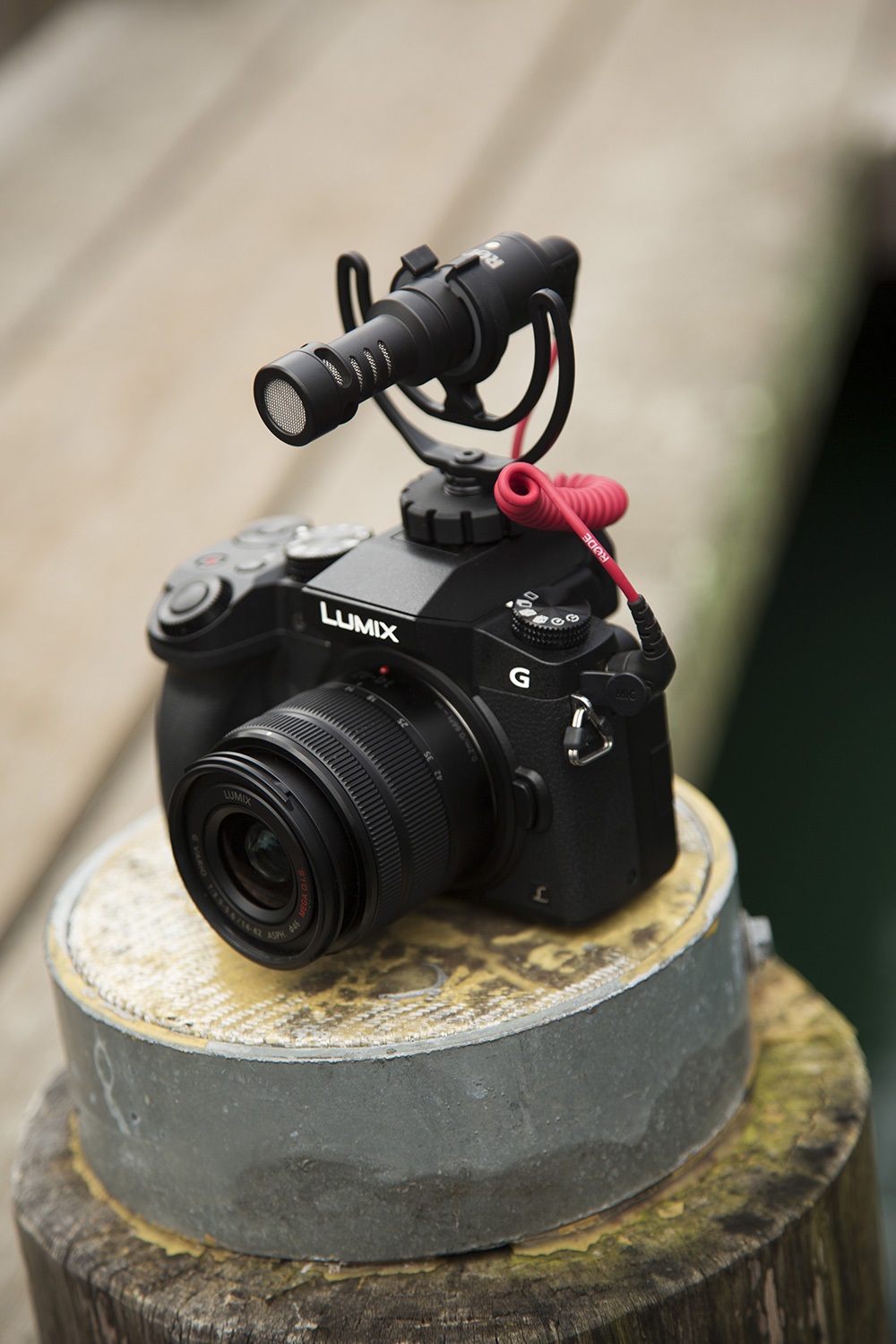 RØDE VideoMicro Nero - Microfono per fotocamera digitale, Direzionale Cardioide, Cablato, 100-20000 Hz, 42 g, Plug & Play