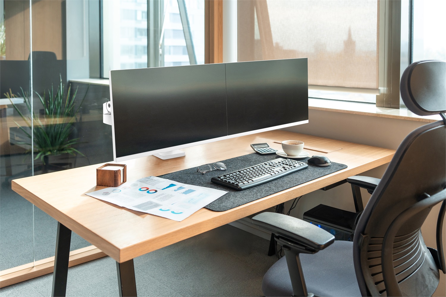 Ergotron LX Pro Series 45-686-290 Supporto a Parete per TV 68,6 cm (27