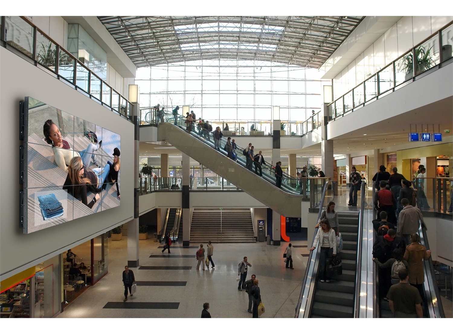 Peerless DS-VW765-LAND Supporto per Videowall Full-Service per Display da 42 a 65 Pollici (101,6 - 165,1 cm) - Nero