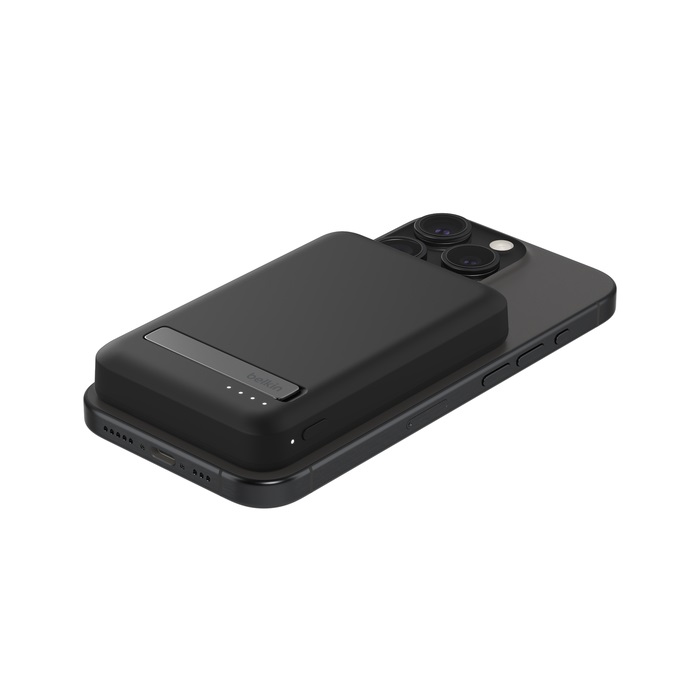 Belkin BoostCharge Pro Power Bank Magnetico 5000mAh con Qi2 e Supporto Integrato - Ricarica Rapida per iPhone 16, 15, 14 e Altri - Nero