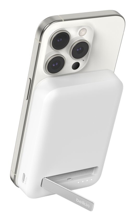 Belkin BoostCharge Pro Power Bank Wireless 8000 mAh con Qi2 e Supporto Integrato per iPhone - Bianco