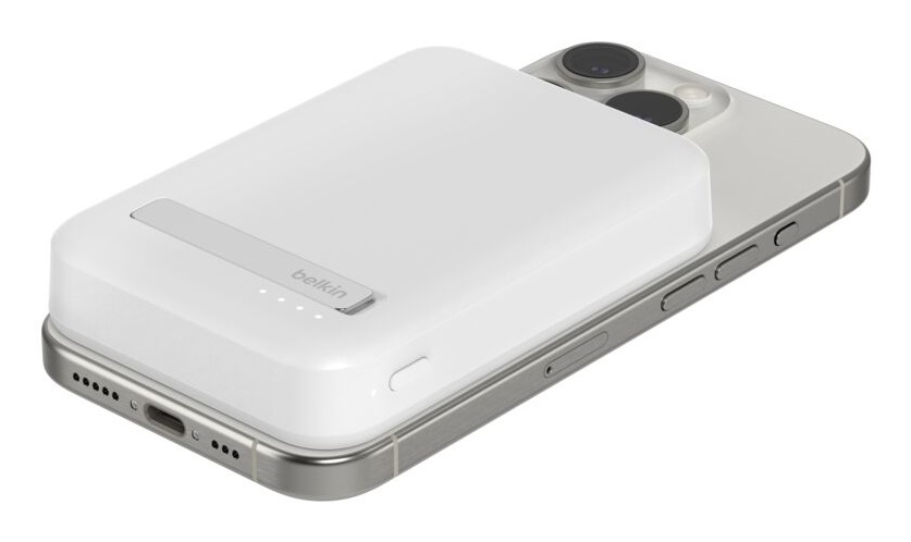 Belkin BoostCharge Pro Power Bank Wireless 8000 mAh con Qi2 e Supporto Integrato per iPhone - Bianco