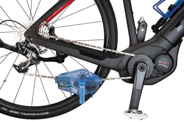 Park Tool CM-5.3 Scrubber a Catena a Ciclone Blu - Compatibile con Biciclette Multi-Velocità, Manico Robusto e Serbatoio per Liquido Sgrassante