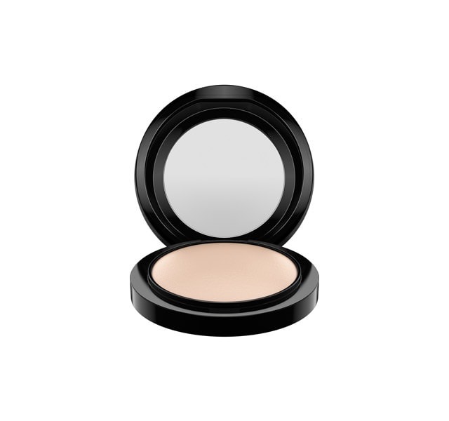 MAC Mineralize Skinfinish Natural Cipria 10 g Light - Finitura Natural-Mat e Copertura Leggera