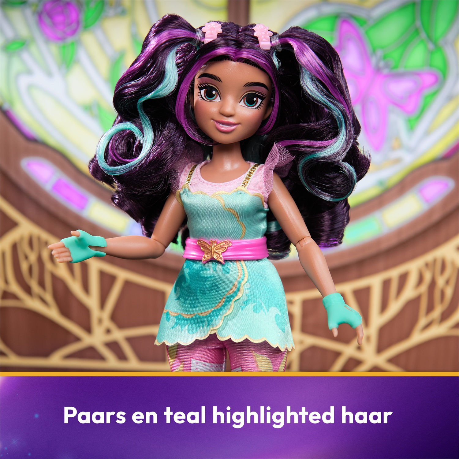 Spin Master Unicorn Academy Bambola Ava 24 cm con Capelli con Colpi di Sole, 7 Accessori alla Moda e Strumento per lo Styling, per Bambine 4 Anni