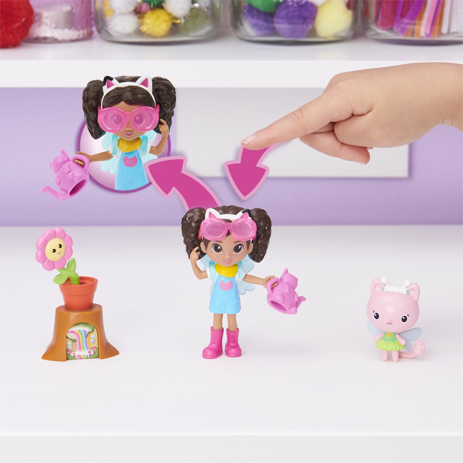 Spin Master Gabby's Dollhouse Mini set Giardino floreale con Gabby e Gattina Fatina, mini doll con occhiali interattivi, giochi per bambini dai 3 anni