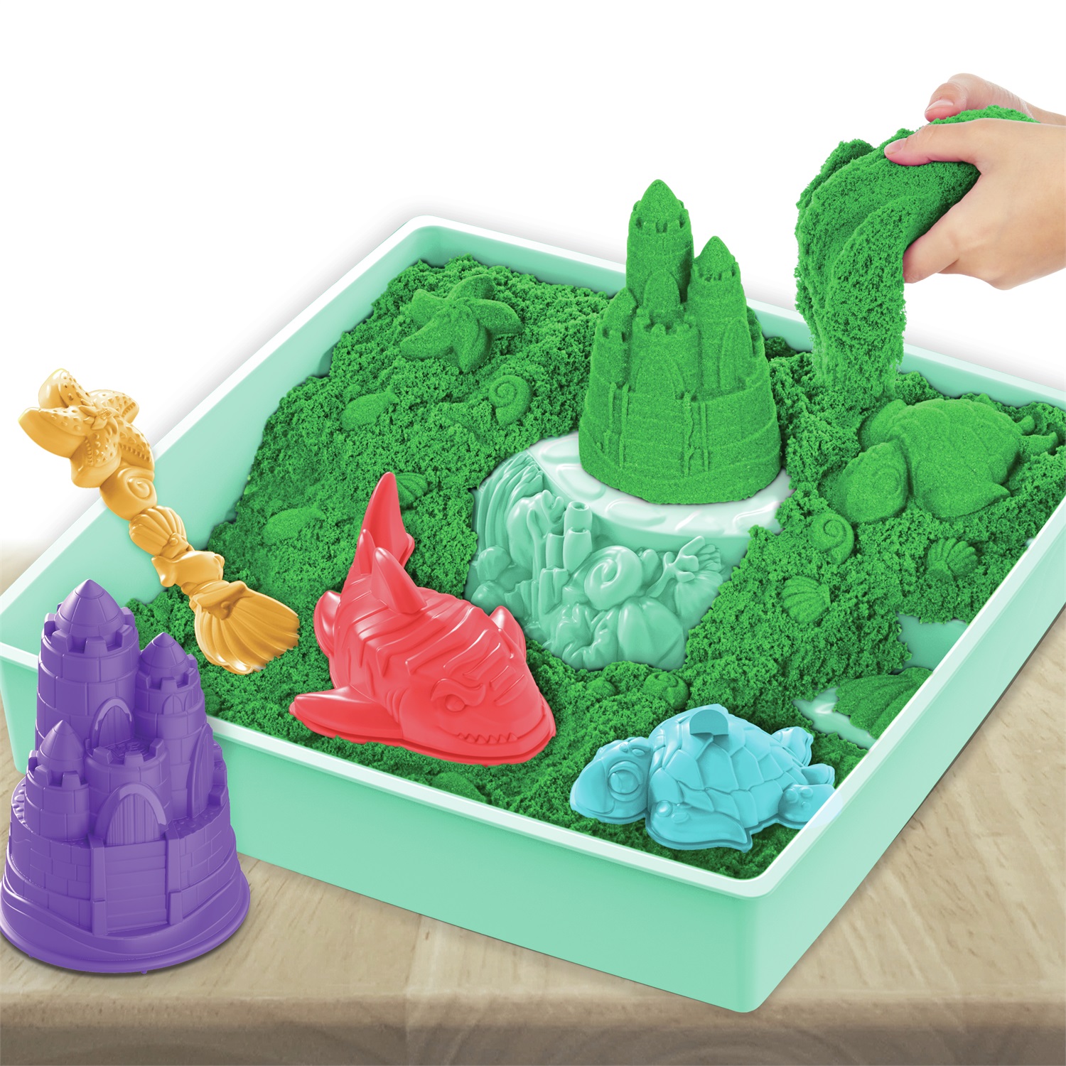 Kinetic Sand - Set di Sabbia Cinetica Verde con Vaschetta e 3 Formine, 454gr, Giocattolo Creativo per Bambini 3 Anni