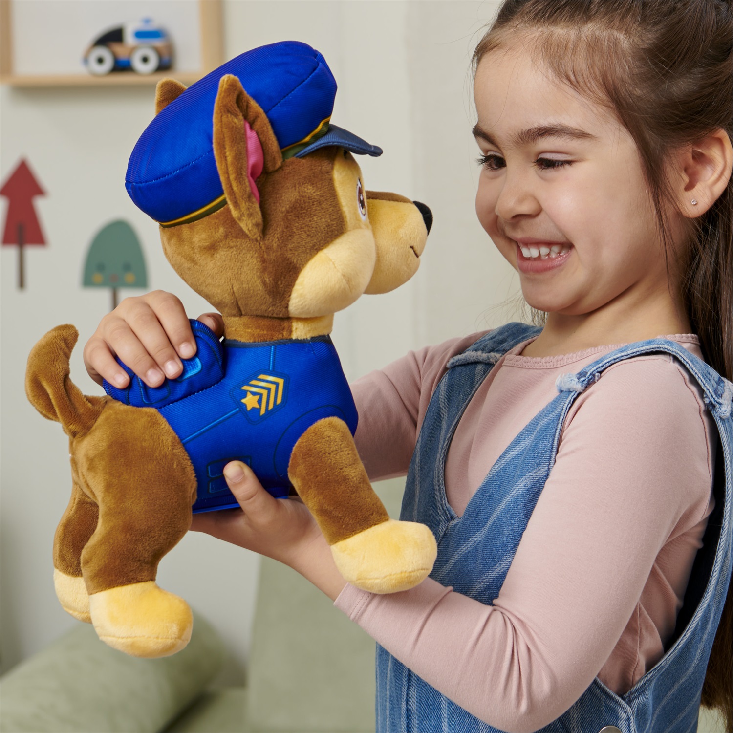 PAW Patrol , Chase parlante, peluche giocattolo interattivo con suoni, frasi e coda scodinzolanti, altezza 30,5 cm, animali di peluche, giocattoli per bambini dai 3 anni in su