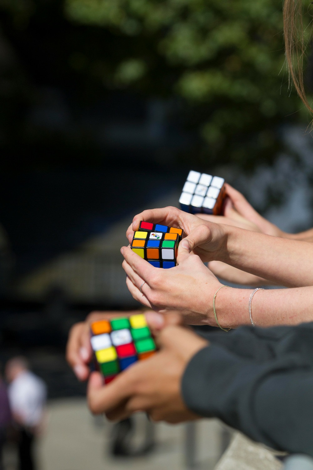 Rubik's Cubo 3x3 Originale - Rompicapo Professionale per bambini dagli 8 , con movimento fluido e problem-solving