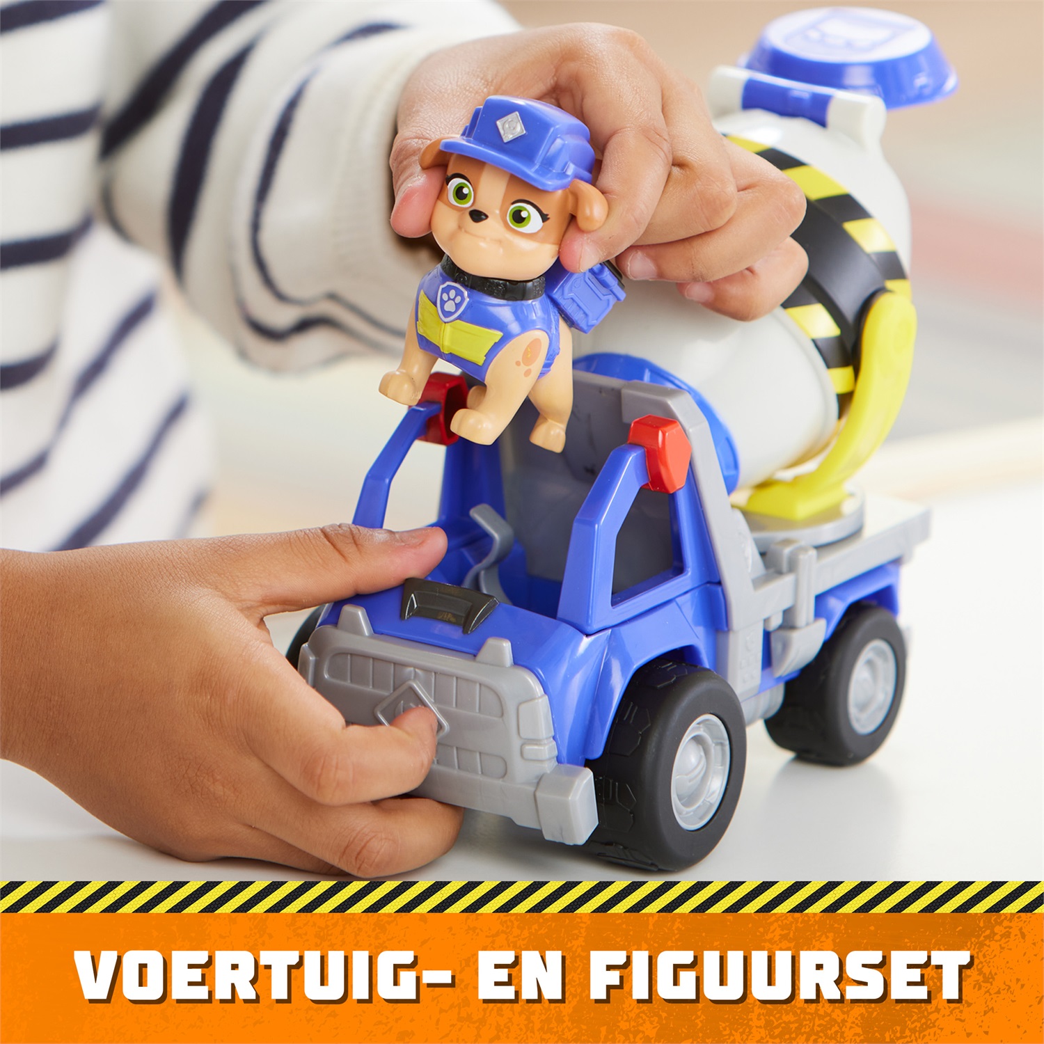 Rubble & Crew Betoniera di Mix - Veicolo da lavoro con personaggio da collezione, dettagli autentici e ruote funzionanti per bambini dai 3 anni in su