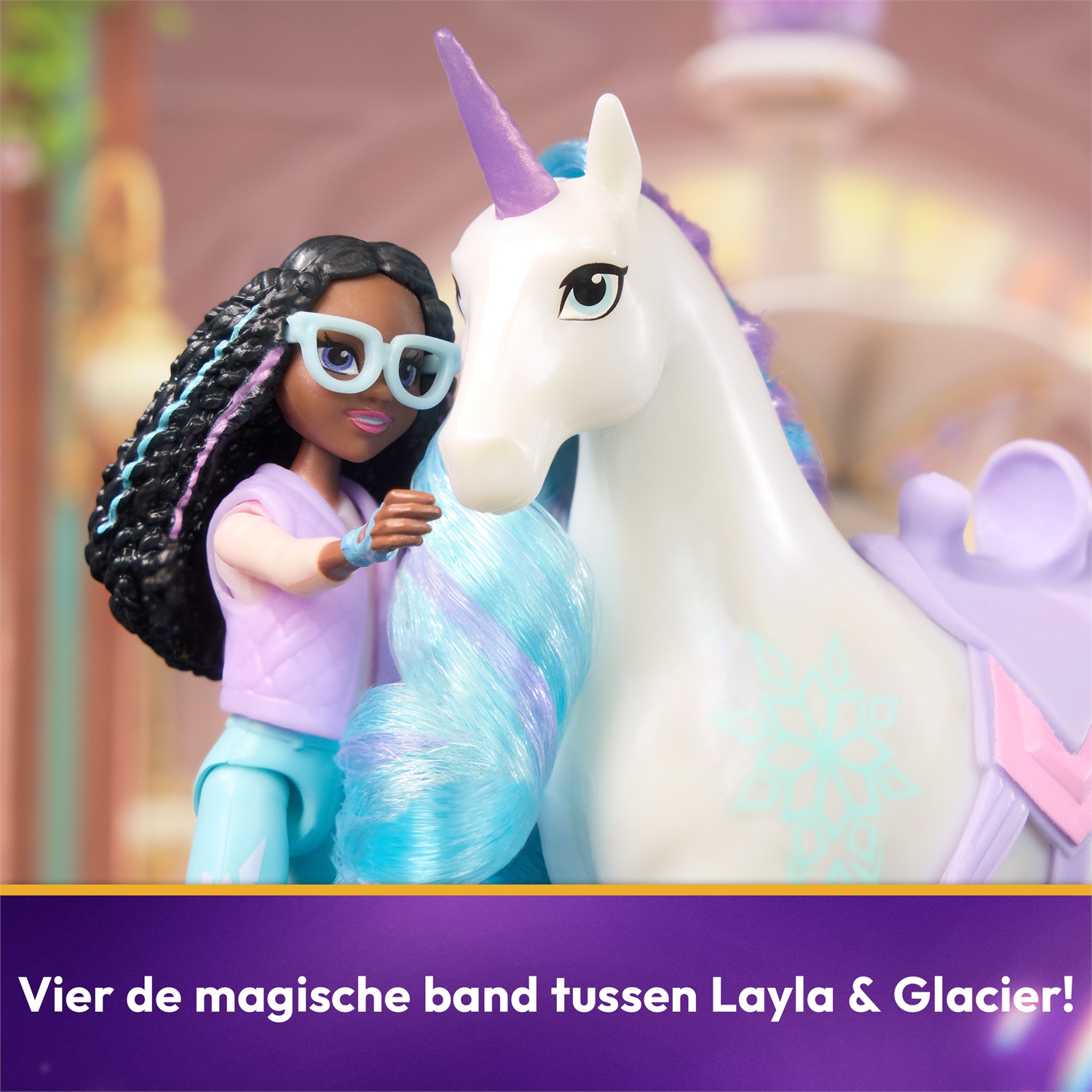 Spin Master Set Unicorn Academy Layla & Glacier con Bambola Snodabile, Unicorno e Accessori per l'Equitazione e Styling dei Capelli - Giocattolo per Bambine 4 Anni