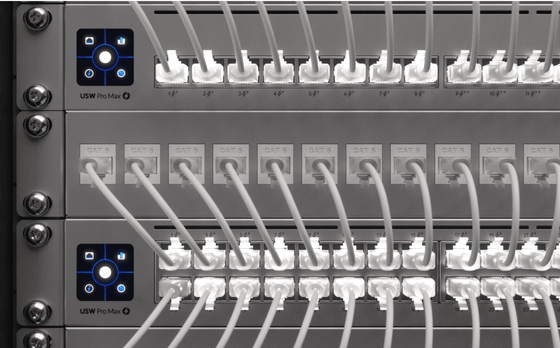 Ubiquiti UACC-Cable-Patch-EL-0.15M-W-24 Cavo di Rete Traslucido Bianco 0,15 m Cat6 con Connettori RJ-45 Dritto Maschio - Confezione da 24 Pezzi