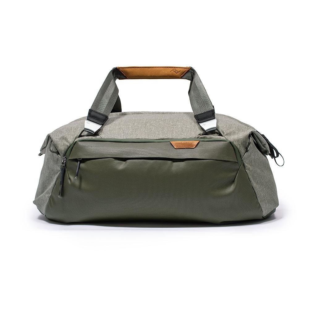 Peak Design Travel Duffel 35L Salvia - Borsone da Viaggio Impermeabile in Nylon Riciclato con Porta Carte d'Identità