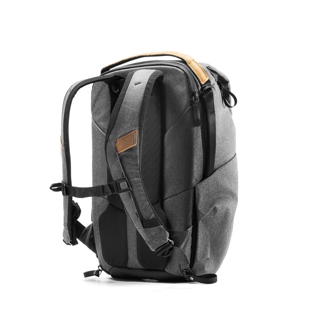 Peak Design Everyday Backpack 20L V2 - Antracite/Carbone, Zaino Versatile per Fotografi e Creatori di Contenuti