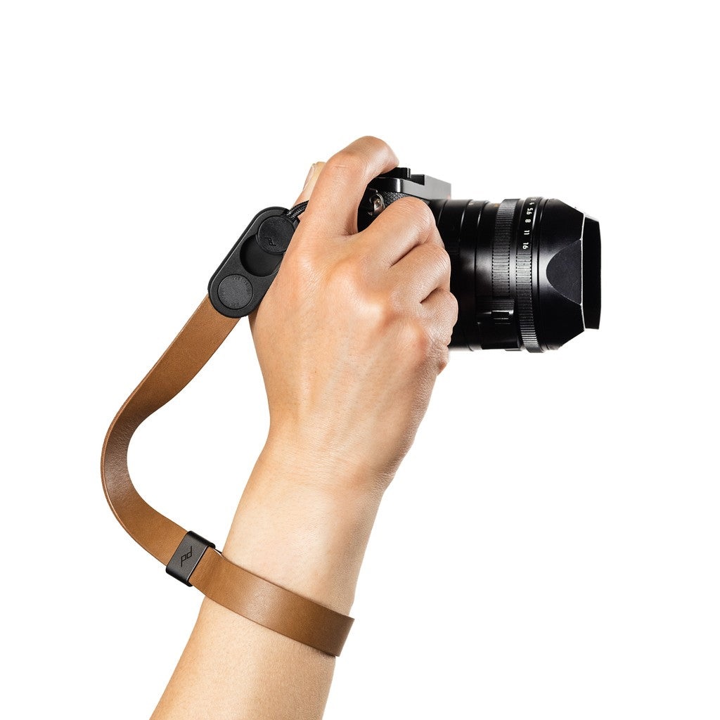Peak Design Cuff - Cinturino per Fotocamera in Pelle Marrone Chiaro