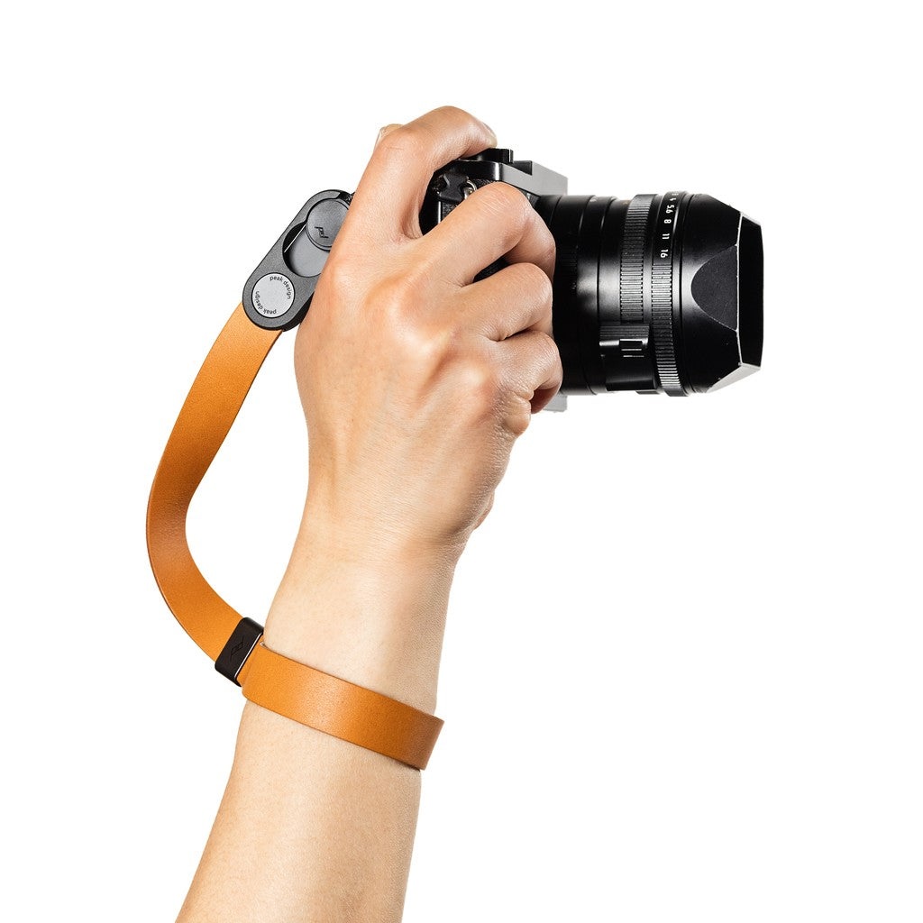 Peak Design Cuff - Cinturino per fotocamera in pelle ambra