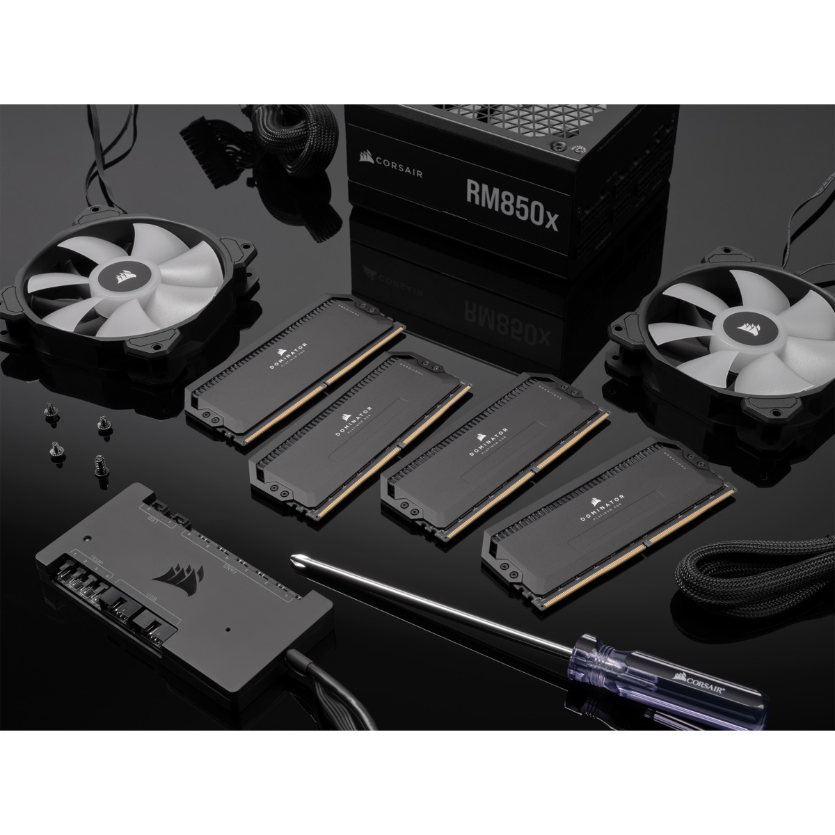 CORSAIR DOMINATOR PLATINUM RGB 32GB (2x16GB) DDR5 6000MHz CL36 Intel XMP