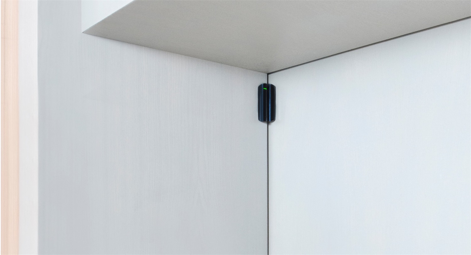 Ajax DoorProtect Contatto Magnetico Wireless per Porte e Finestre - Nero, Certificazione EN-50131 Grado 2