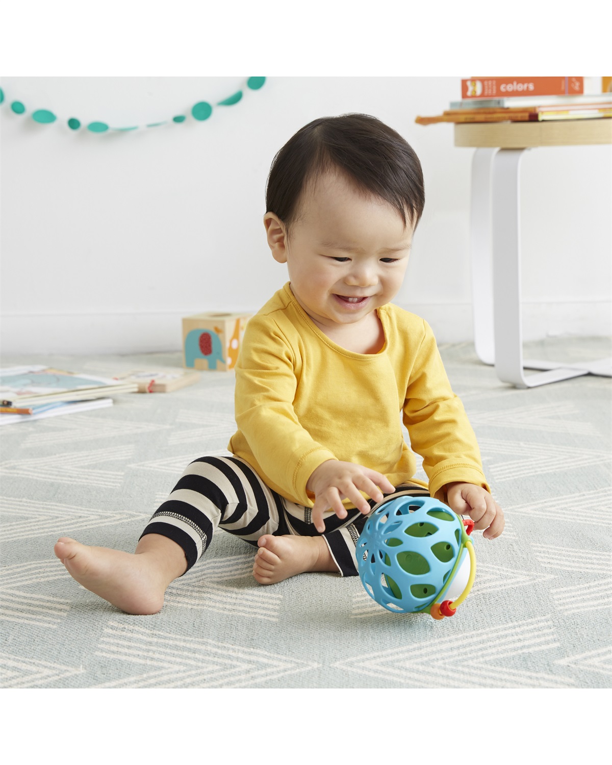 Skip Hop Explore & More Roll-Around Rattles - Sonaglio per Bambini con Massaggiagengive, Facile da Afferrare e Colorato