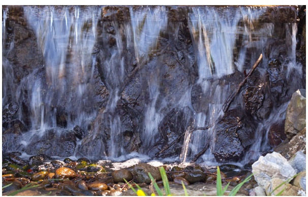 Tiffen Filtro ND Variabile 77 mm - Filtro a Densità Variabile con Controllo Luce da 2 a 8 Stop, Profilo Sottile e Vetro Ottico di Alta Qualità