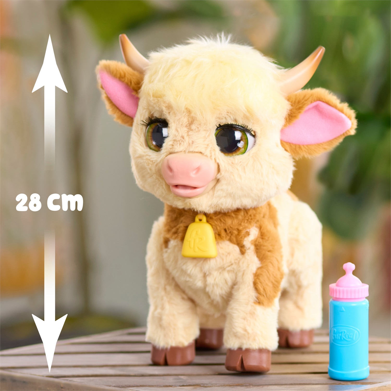 Just Play FurReal Maggie - Mucca Interattiva da 27,9 cm con oltre 50 Suoni e Reazioni, Giocattolo in Peluche per Bambini dai 4 Anni