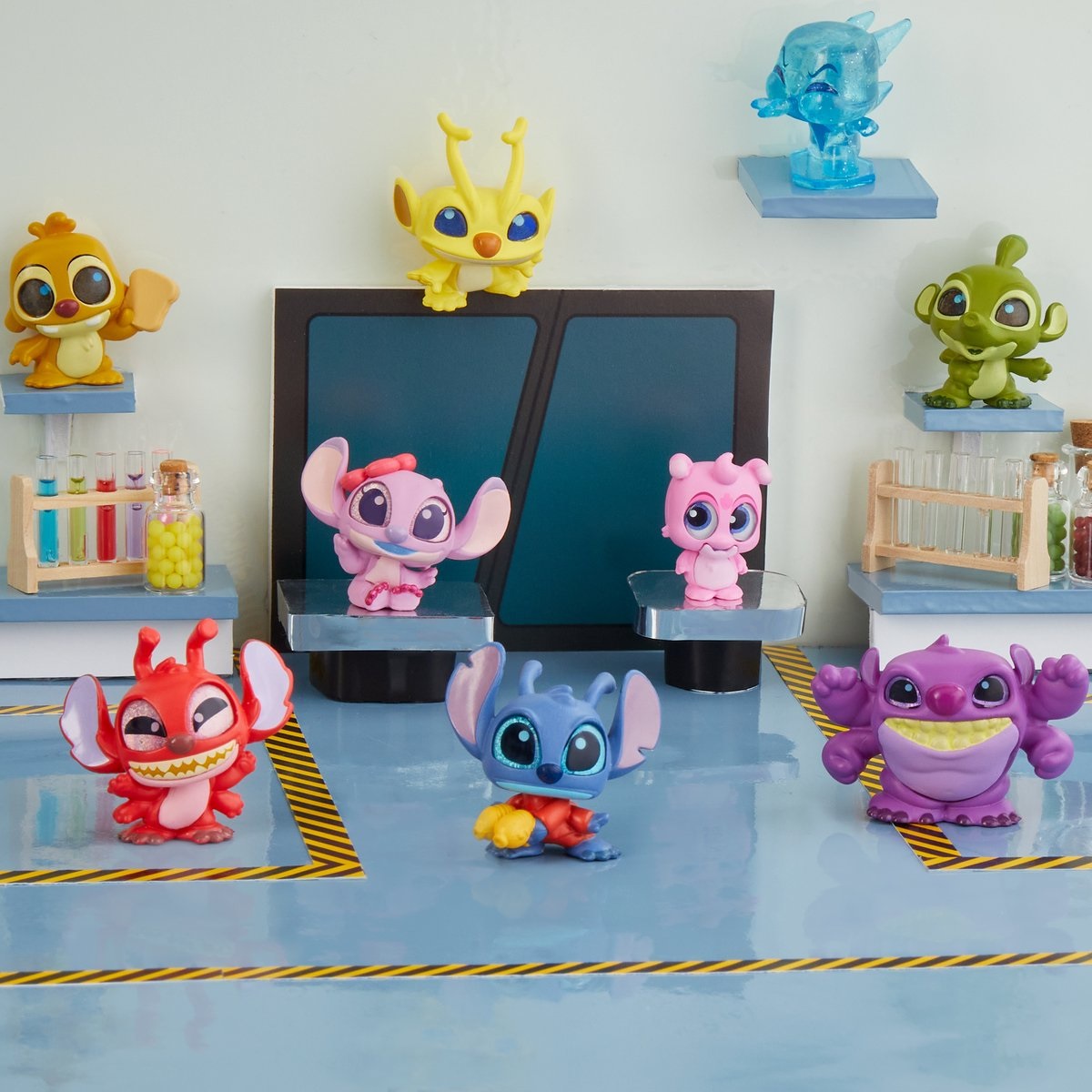 Disney Doorables - Collezione Stitch: 9 personaggi da 3,8 cm per bambini dai 5 anni