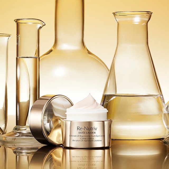 Estée Lauder Re-Nutriv Ultimate Lift Regenerating Youth Eye Creme 15 ml - Crema Contorno Occhi Anti-Età, Nutriente e Illuminante per Tutti i Tipi di Pelle