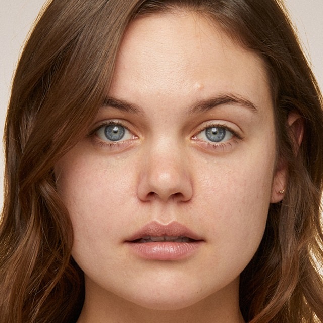 Estée Lauder Double Wear Sheer Matte Long-Wear Makeup SPF 20 2N1 Desert Beige - Fondotinta Liquido con Finish Naturale e Copertura Modulabile