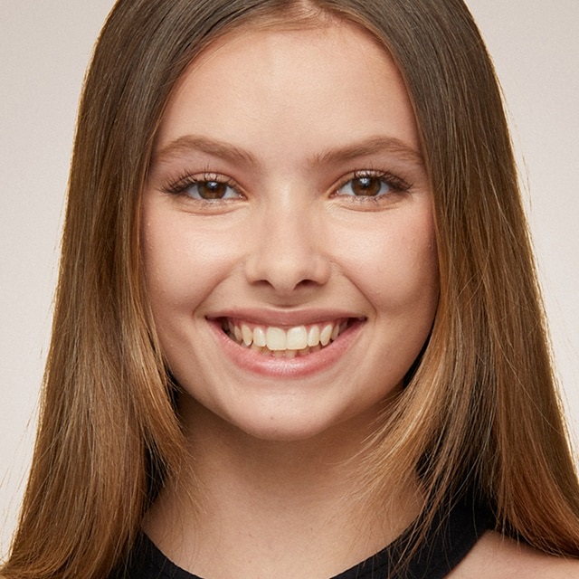 Estée Lauder Double Wear Sheer Long-Wear Makeup SPF 20 1N2 Ecru 30ml - Fondotinta leggero con copertura modulabile e finish naturale