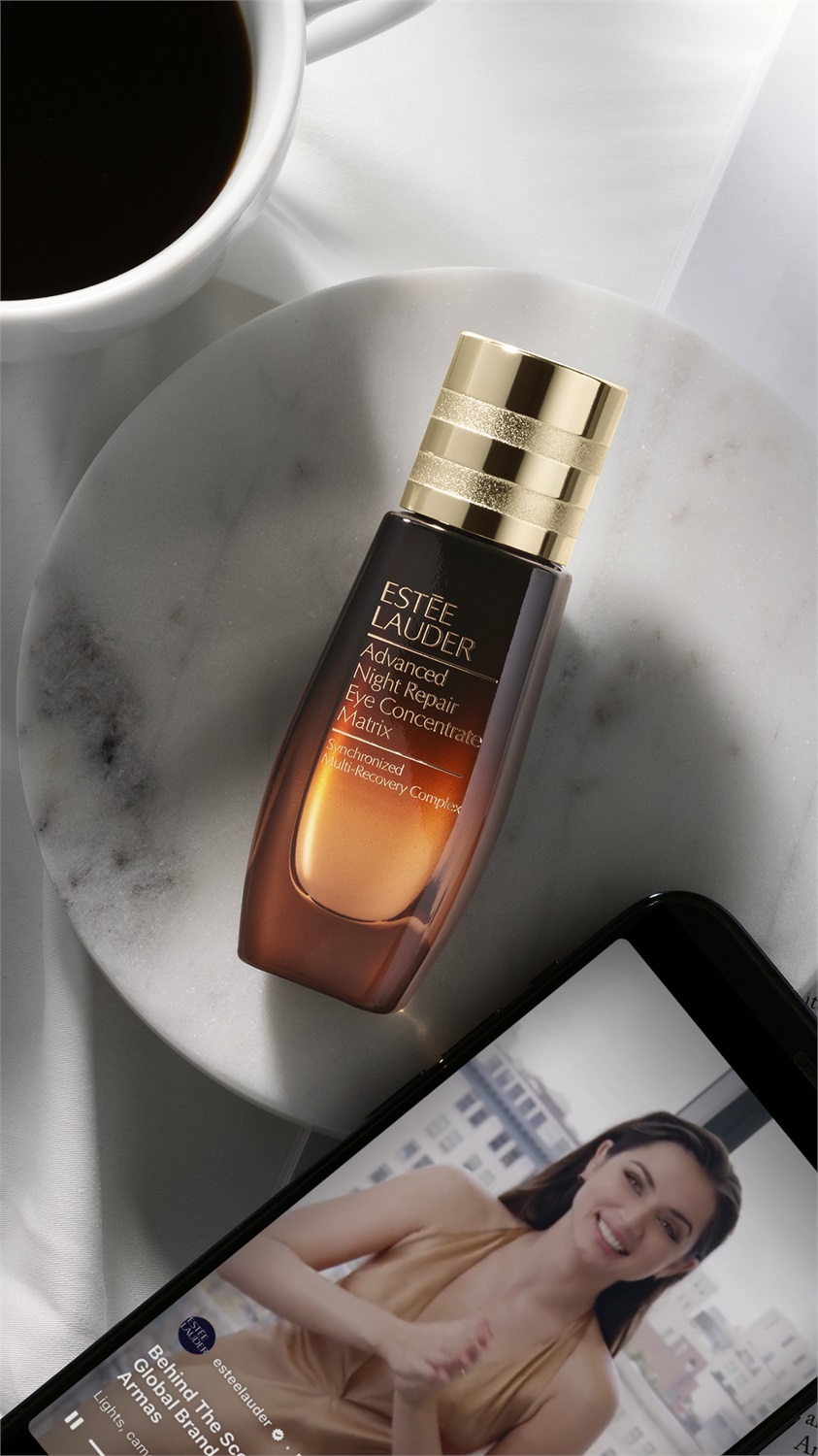 Estée Lauder Advanced Night Repair Eye Concentrate Matrix 15 ml - Contorno occhi riparatore anti-età con applicatore in acciaio criogenico