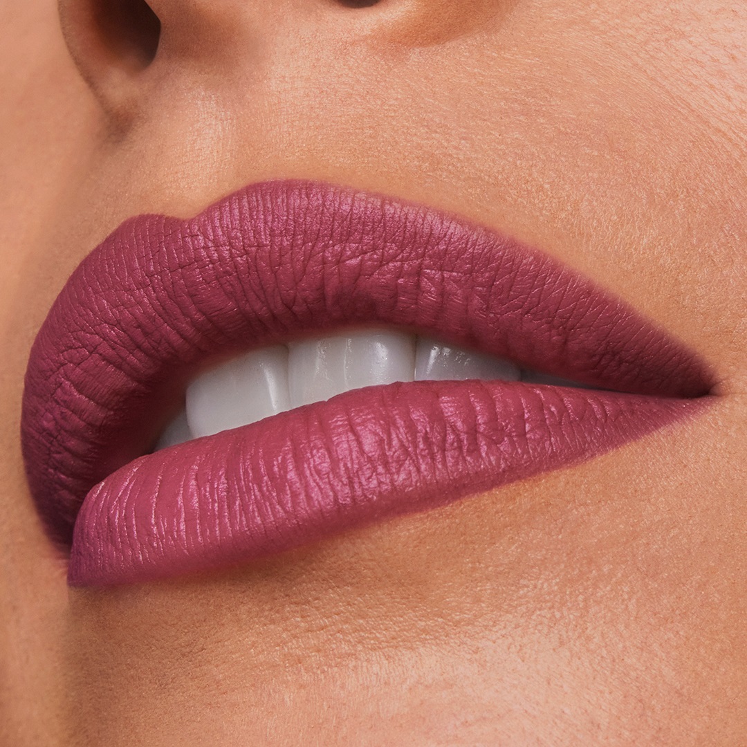 Estée Lauder Pure Color Matte Lipstick 688 Idol - Rossetto a Lunga Tenuta, Finitura Opaca, 3,5 g