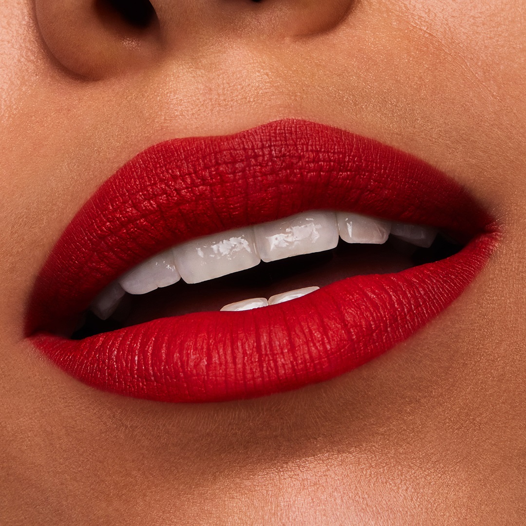 Estée Lauder Pure Color Lipstick 699 Thrill Me - Rossetto Lunga Tenuta 3,5g con Finitura Satinata