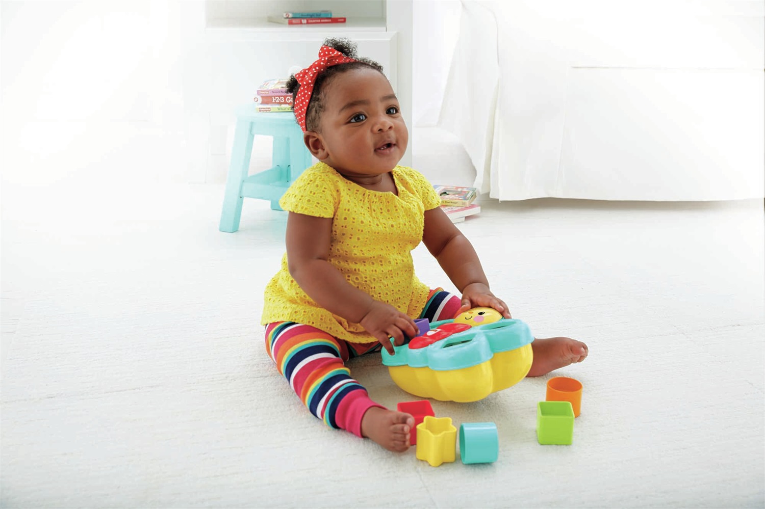 Fisher-Price CDC22 Farfalla Cercaforme - Giocattolo Educativo Multisensoriale con 6 Forme Geometriche per lo Sviluppo delle Abilità Motorie