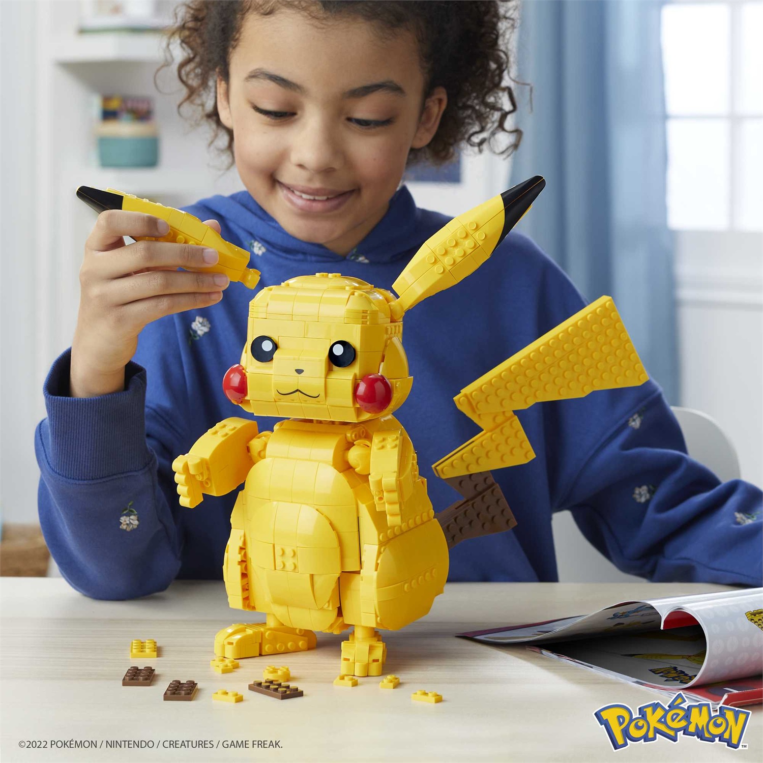 Mattel MEGA Pokémon Pikachu Gigante da 30,5 cm - Figura di costruzione con oltre 600 pezzi, adatta per bambini da 8 anni