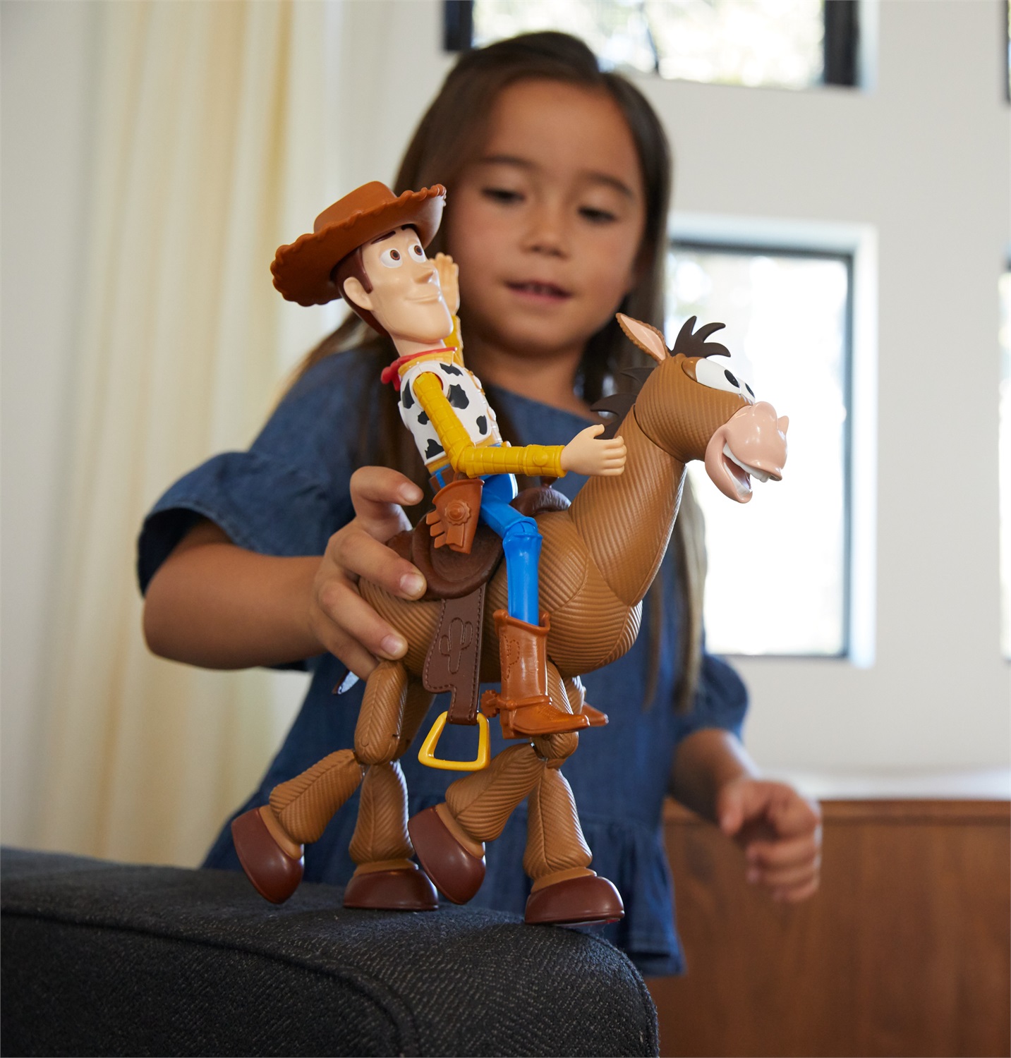 Mattel Toy Story - Set Avventura Woody e Bullseye, Personaggi Snodati in Scala Fedele, Giocattolo per Bambini 3 Anni