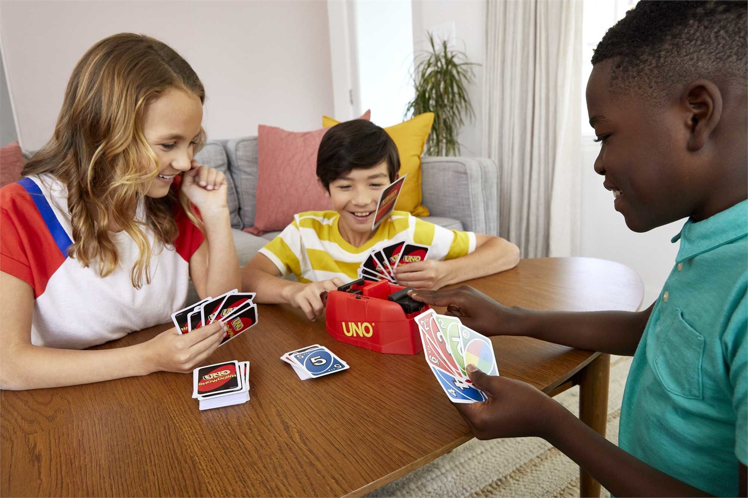 Mattel Games UNO Ultimate - Gioco di Carte per la Famiglia con 112 Carte, per Bambini 7 Anni, Cod. GKC04