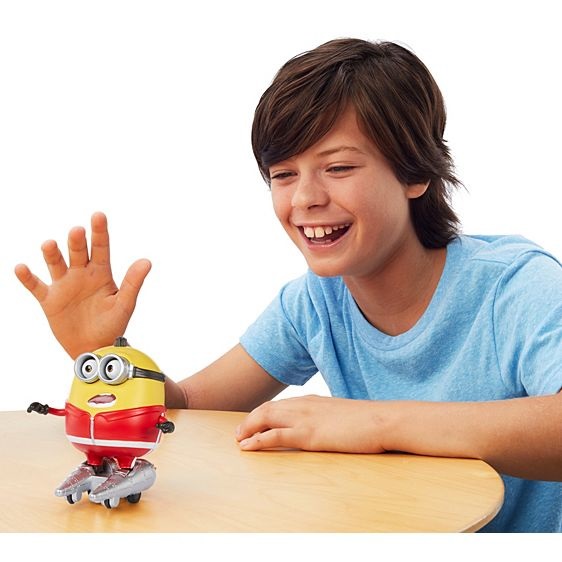 Minions Otto Parlante con Pattini a Razzo - Giocattolo Interattivo con Oltre 10 Suoni per Bambini 4 Anni