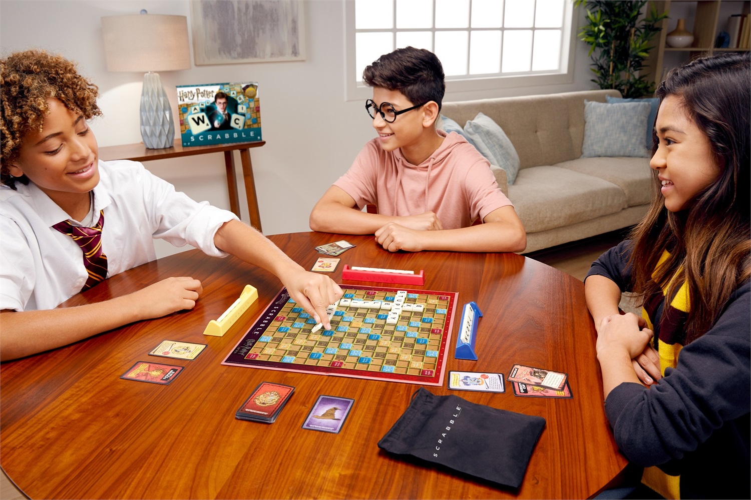 Mattel Games Scrabble Harry Potter - Gioco da tavolo per 2 a 4 giocatori, età 10