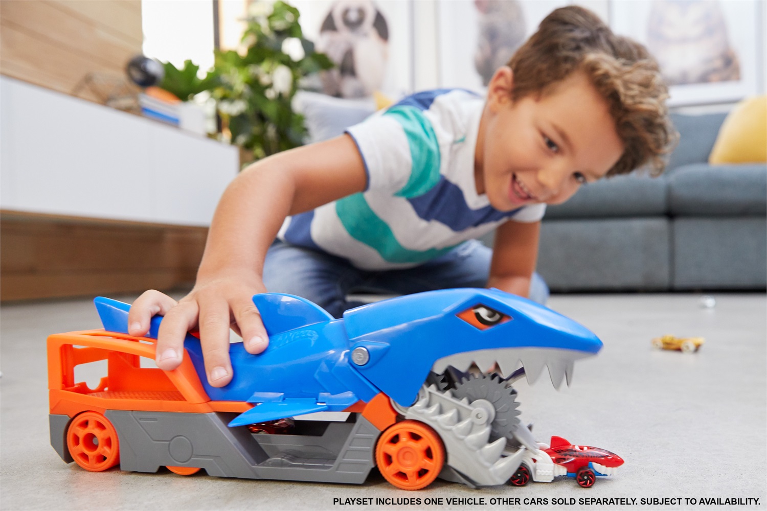 Mattel Hot Wheels Playset Trasportatore Squalo Divoratore con Macchinina - Giocattolo per Bambini 4 Anni, GVG36