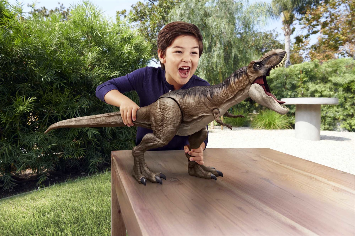 Mattel Jurassic World Super Colossal Tirannosauro Rex Snodato - Action Figure Giocattolo per Bambini 4 Anni