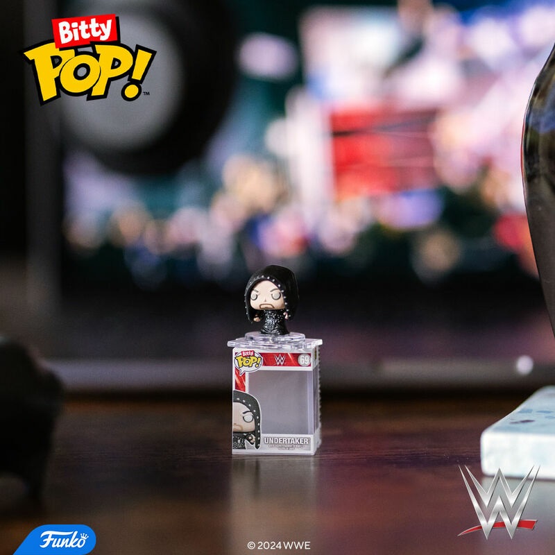 Funko Bitty Pop! WWE - 4 Pack di Figure in Vinile con The Undertaker, British Bulldog, Batista e Mistero - 0,9 Pollici (2,2 cm) Collezionabili
