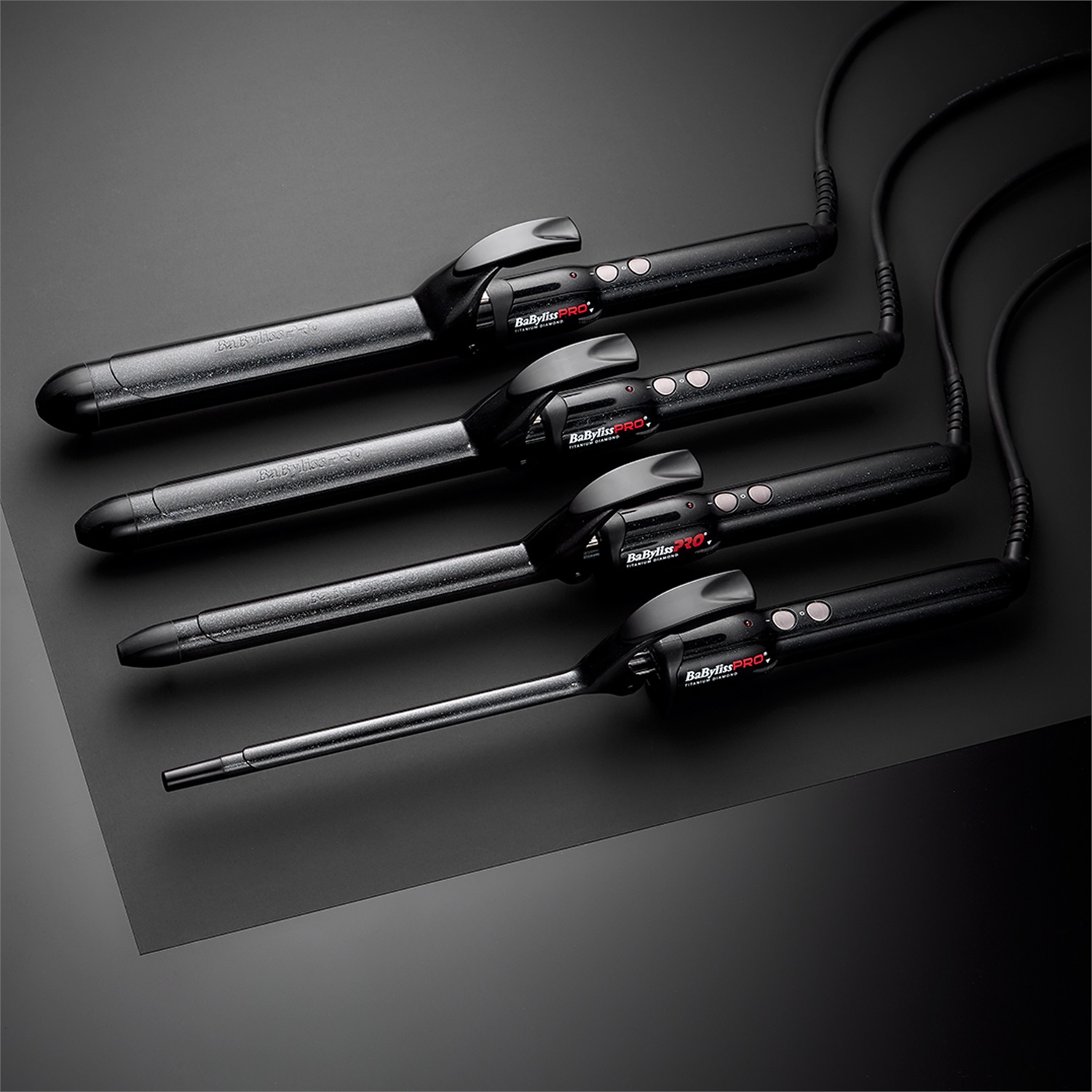 BaByliss PRO Arricciacapelli Professionale Extra Lungo 32 mm con Rivestimento in Diamond Titanium, 7 Temperature da 135°C a 220°C, Cavo Girevole da 2.7 m