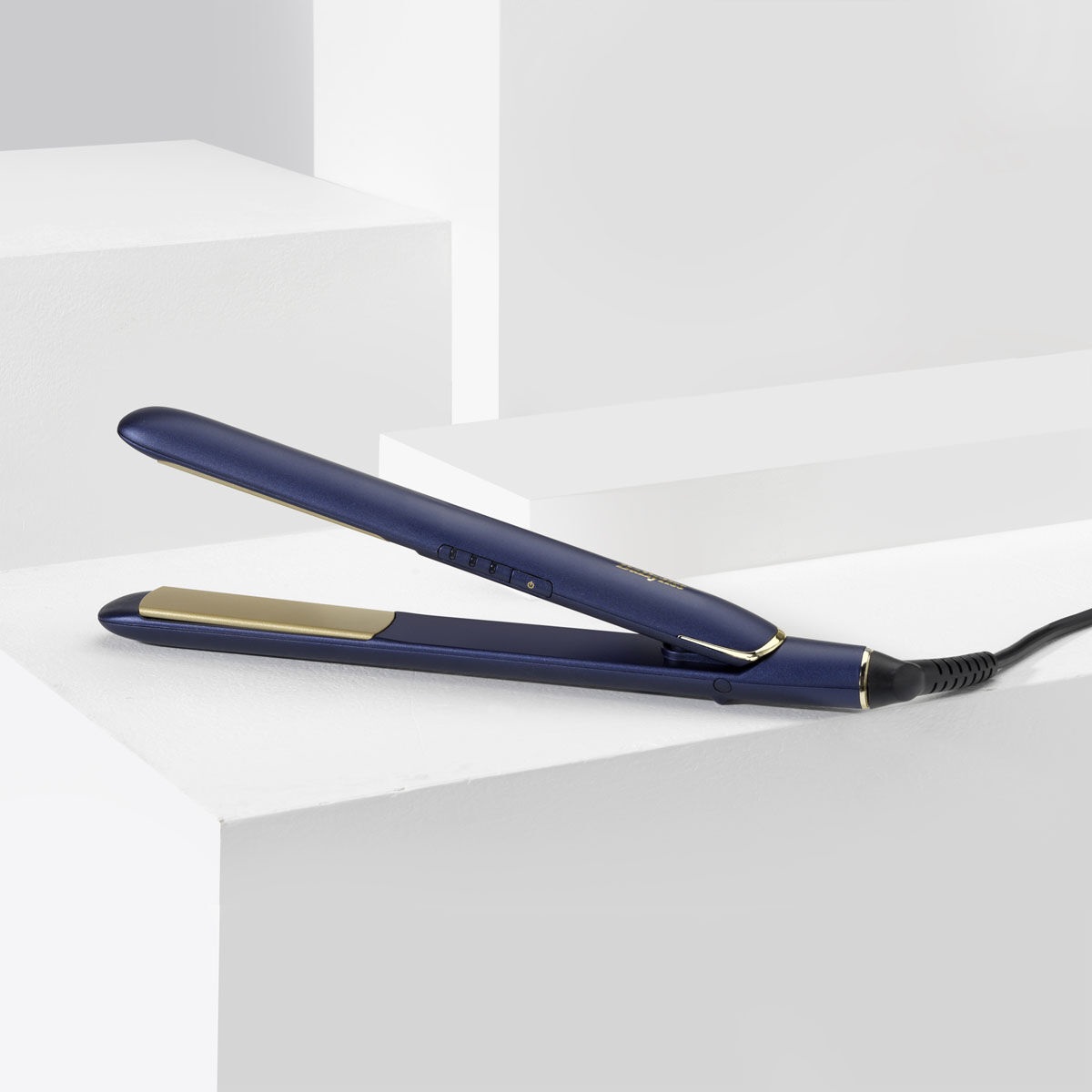 BaByliss Piastra per Capelli Midnight Luxe 2516PE in Titanium Ceramic, Riscaldamento Rapido in 30 Secondi, 3 Impostazioni di Temperatura fino a 235°C, Design Curvo, Blu e Oro