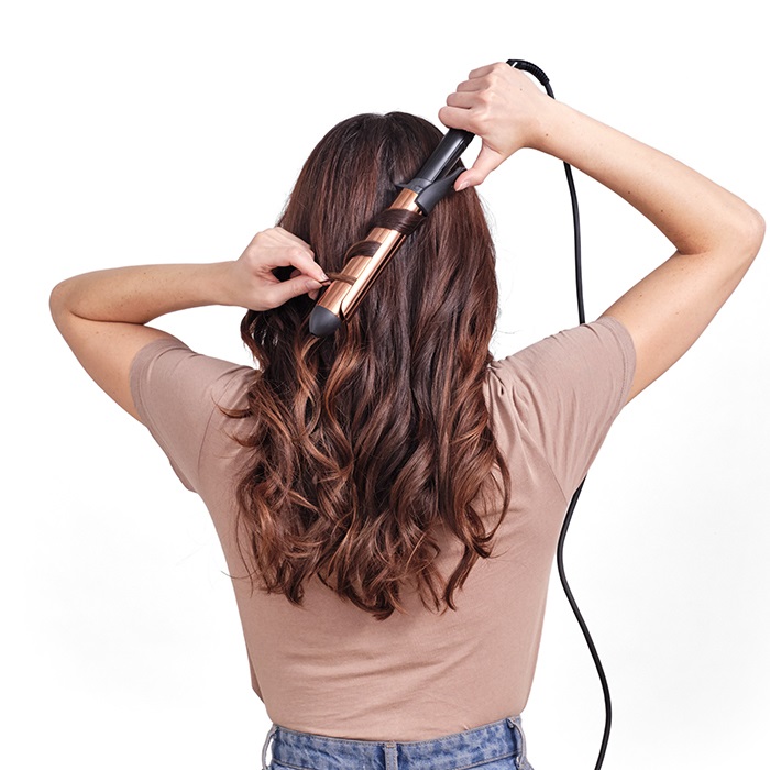 BaByliss C459E Titanium Brilliance Ferro Arricciacapelli 32mm con Tecnologia Advanced Ceramics, 6 Temperature fino a 210°C, Punta Termo-Isolante e Cavo Girevole da 2.5m