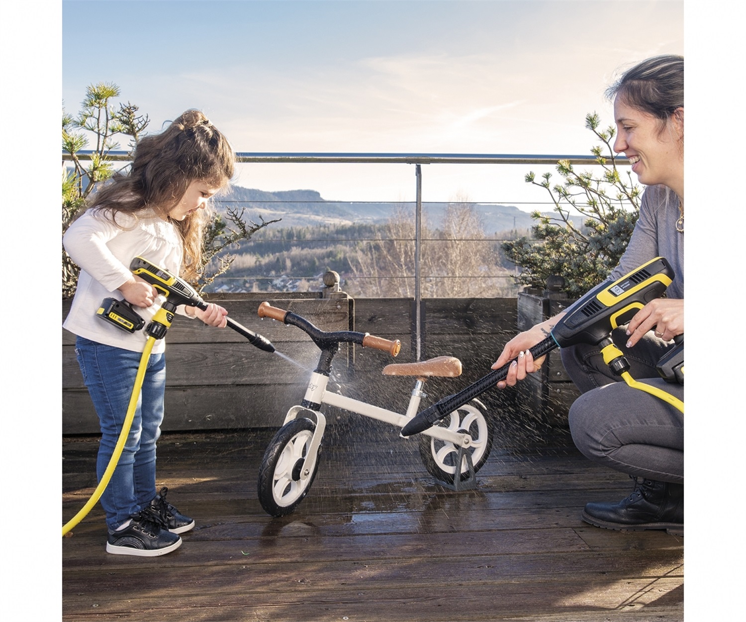 Smoby Idropistola Kärcher 360901 - Gioco di Ruolo per Bambini 3-6 Anni, Colore Nero e Giallo, Replica Fedele con Funzione di Irrigazione